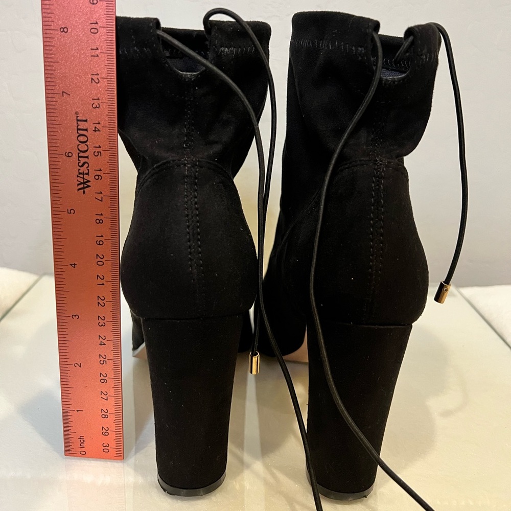 Color: black with gold color hardware, material: Suede-like, size: 7.5 - Picture 5 of 5